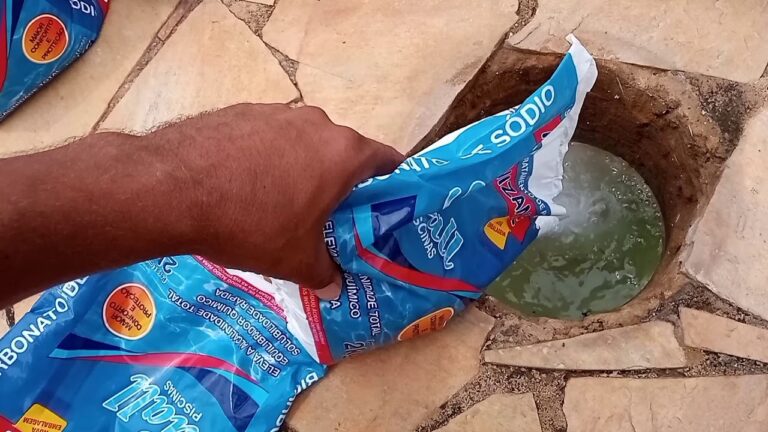 Benef&iacute;cios do Bicarbonato de S&oacute;dio na Piscina